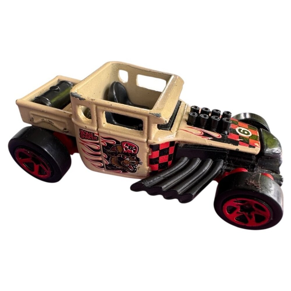 Hot Wheels Mystery Models Series‎ 2 - Bone Shaker #6 Diecast Car
